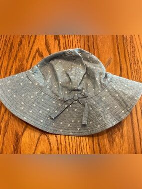 Carter's Light Blue Star Sun Hat with Chin Tie Size 12-24 months